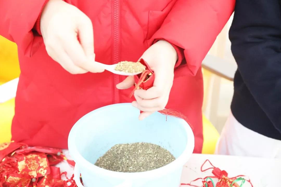 點贊！愛心捐款助力疫情防控