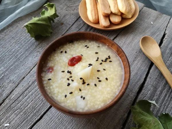 【每日一膳】一碗熱騰騰的補脾養(yǎng)胃粥，最養(yǎng)人！