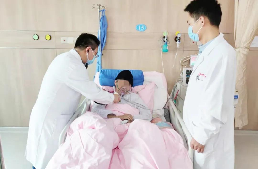 這個(gè)冬天，在這里有一群人溫暖著我