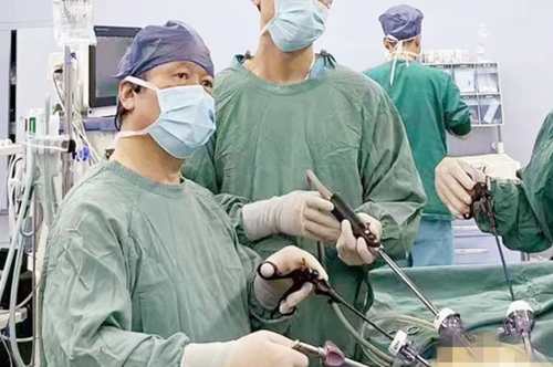 68cm橡膠水管吞入腹中！我院普外科腹腔鏡微創(chuàng)手術(shù)緊急施救！