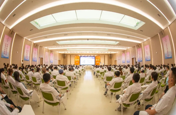 院士講堂 精彩紛呈！中國(guó)科學(xué)院竇科峰院士講授器官移植發(fā)展現(xiàn)狀
